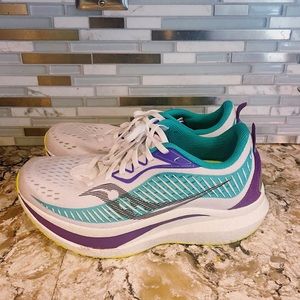 Saucony Endorphin Speed 2